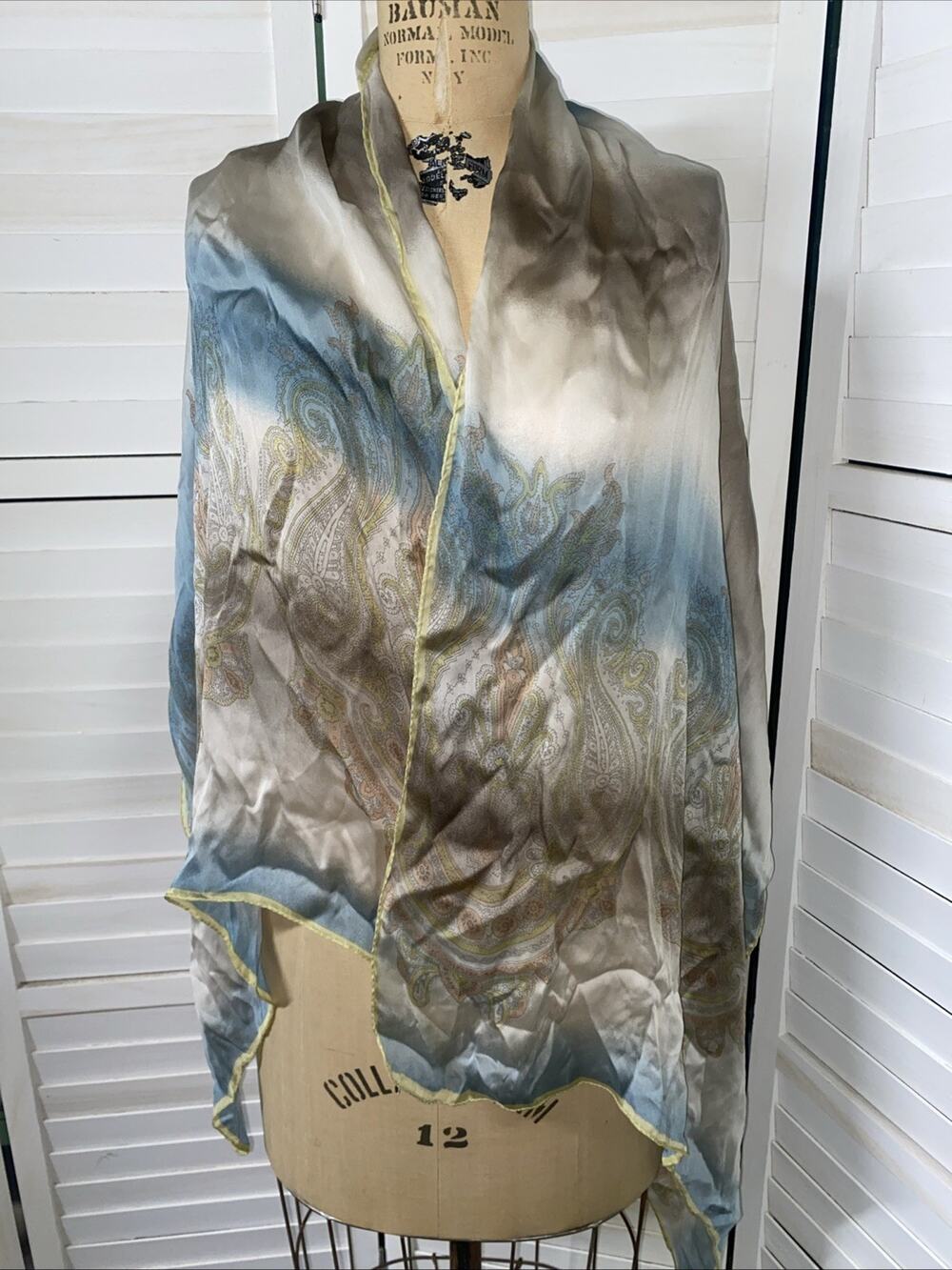 Blue Green Paisley Pattern Silk Rectangle Scarf Shawl 62”x 27” Hand Rolled Hem